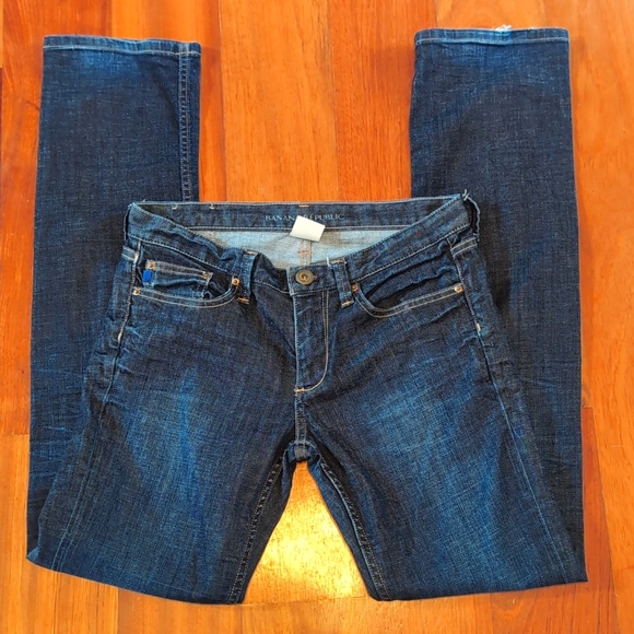Banana Republic Low Rise Straight Jeans - Picture 2 of 5